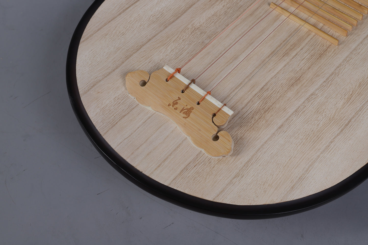 LANDTOM Yuehai Adult's Hardwood Pipa 911-2 For Beginners Amateurs
