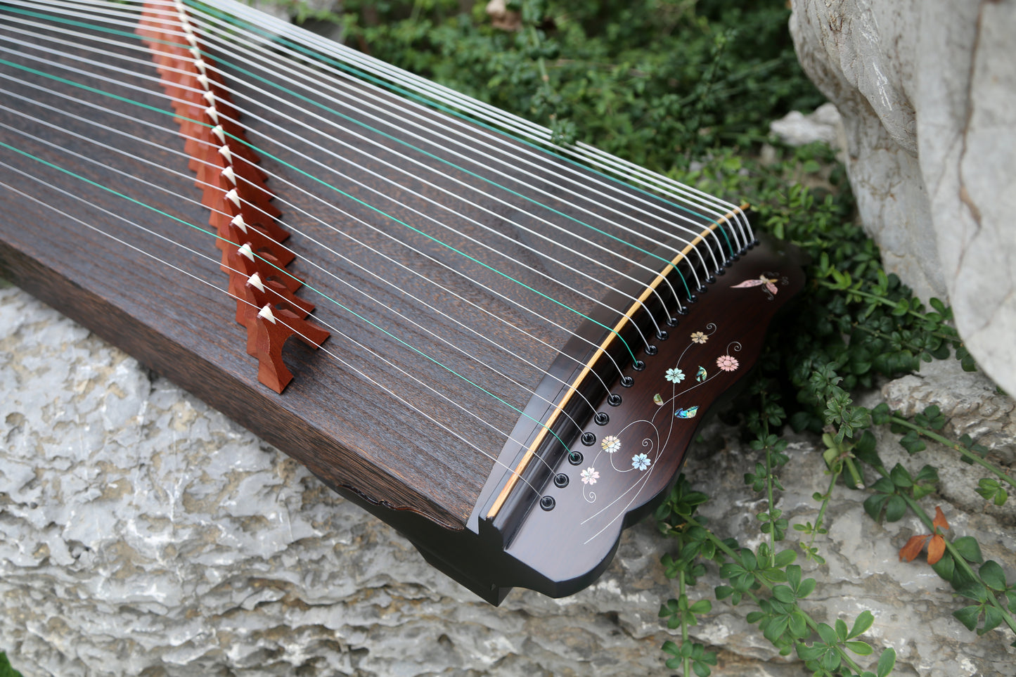 LANDTOM Blossom Heart 88cm/34.6in Small Portable Guzheng Professional Performance & Examination Grade with Paulownia Soundboard, Ebony Trim, Mother-of-Pearl Inlay & Steel-Core Nylon Strings, Mini Guzheng
