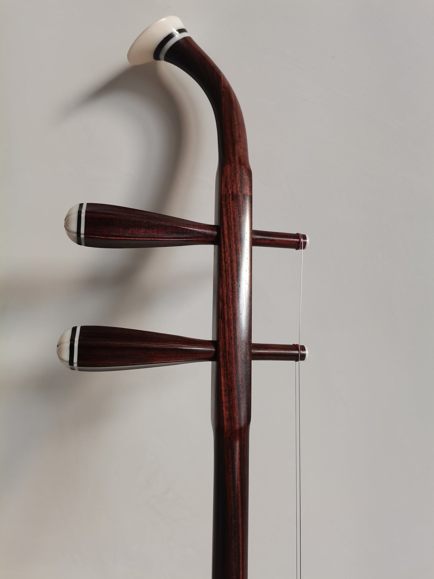 LANDTOM Selected Old Rosewood(From Ming and Qing Dynasties) Erhu Chinese 2-string Violin Fiddle Musical Instrument + Free Accessories…