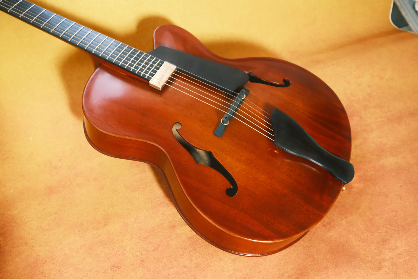 LANDTOM Luthier Handcrafted Professional 17" Electric Guitar Maple Neck Solid Mahogany Hollow Body Violin Style Spruce Customization Available
