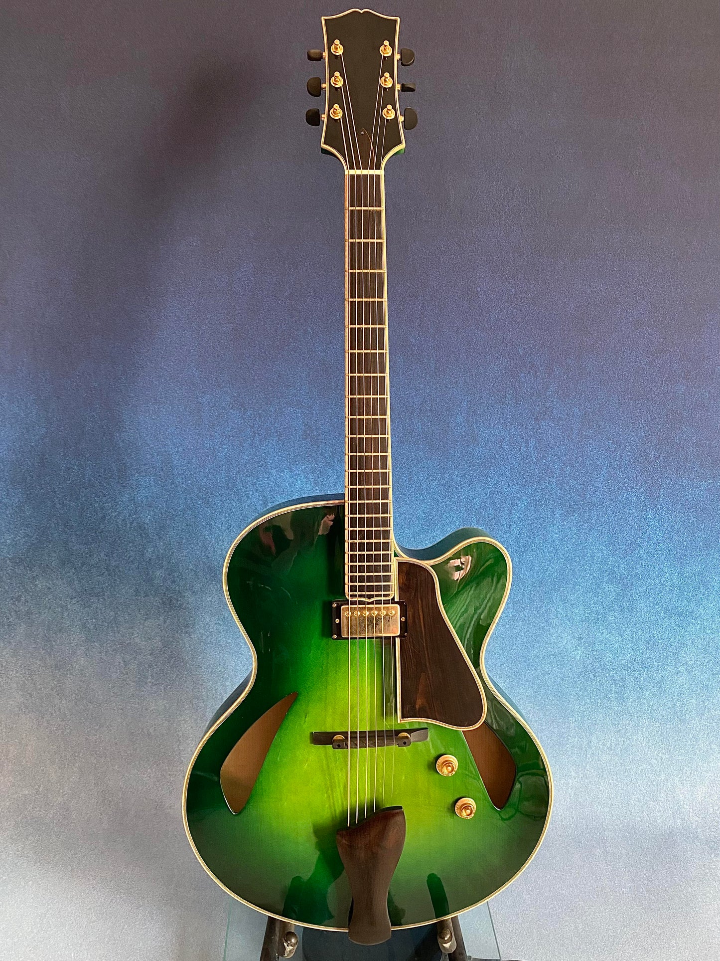 LANDTOM 19NYL Luthier Handcrafted 16" Jazz Hollow Body Electric Guitar Professional Flamed Maple Solid Wood Green Spruce Top/ Ebony