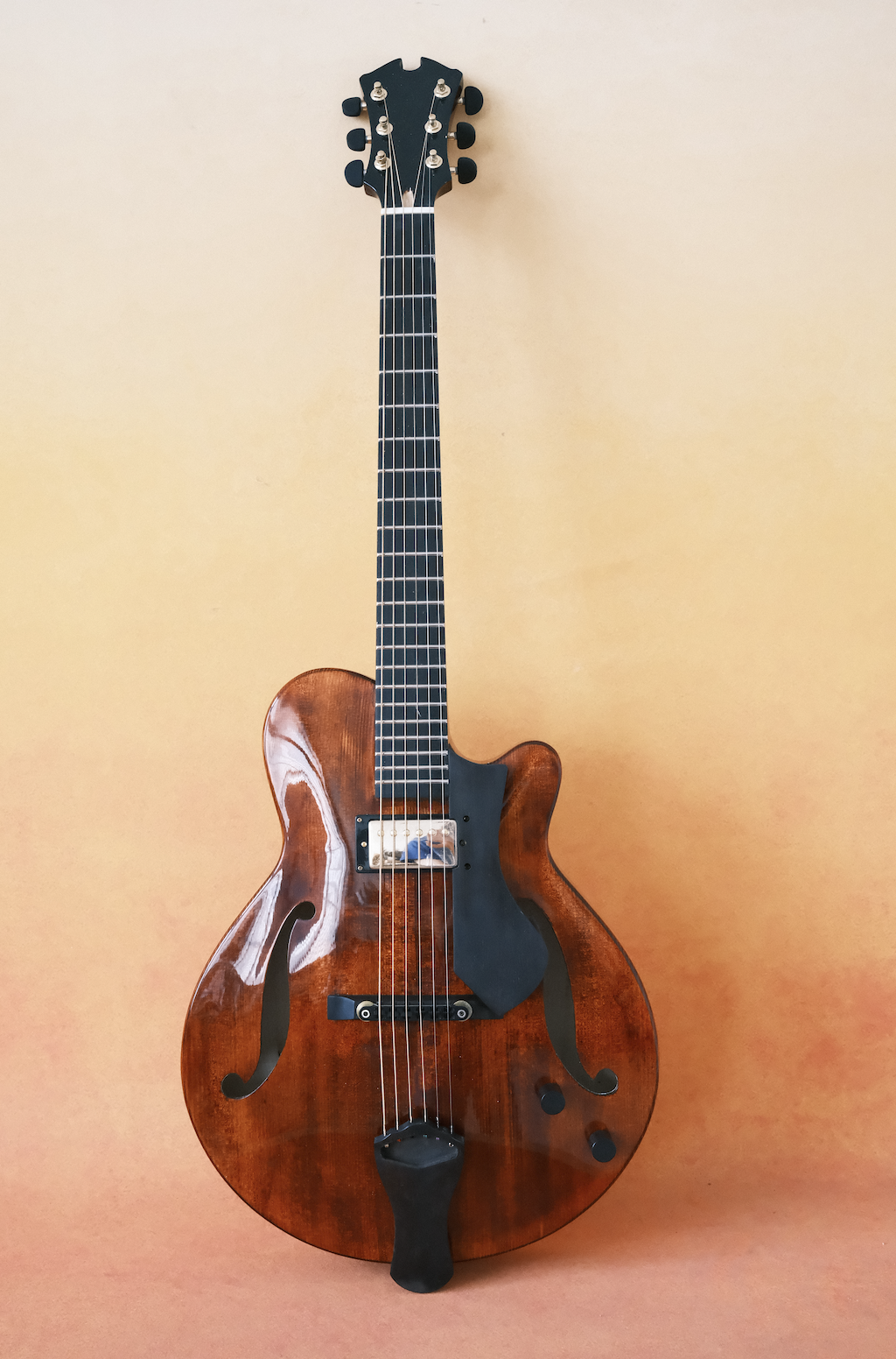 LANDTOM Handmade Archtop Jazz Guitar Hollow Spruce Top Solid Flamed Maple Customizable Electric Guitar Ebony Fingerboard