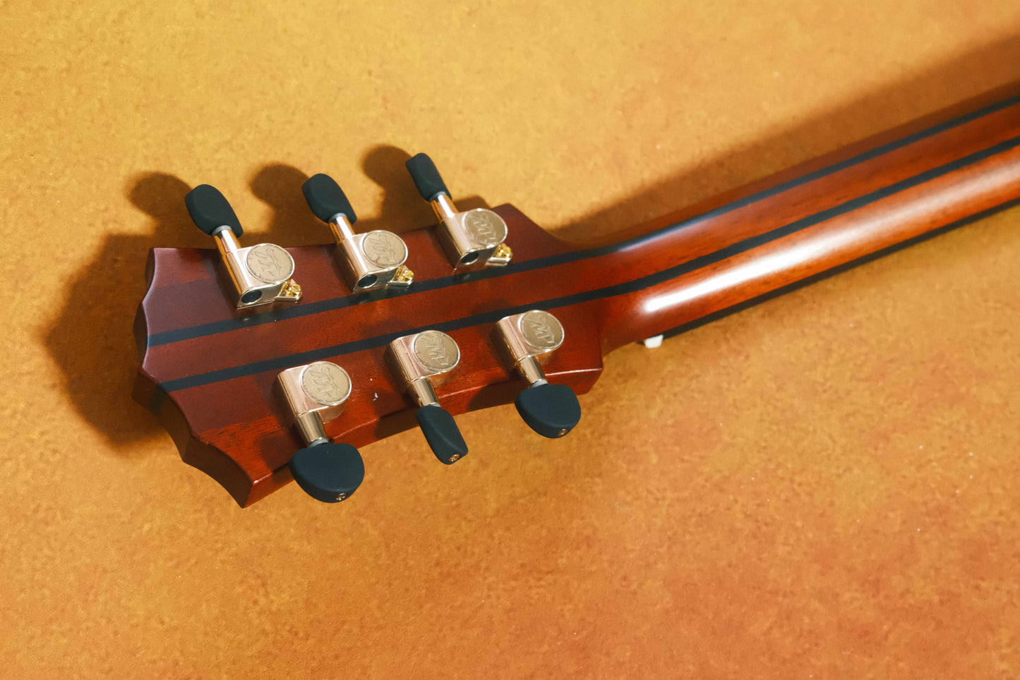 LANDTOM Luthier Handcrafted Professional 17" Electric Guitar Maple Neck Solid Mahogany Hollow Body Violin Style Spruce Customization Available