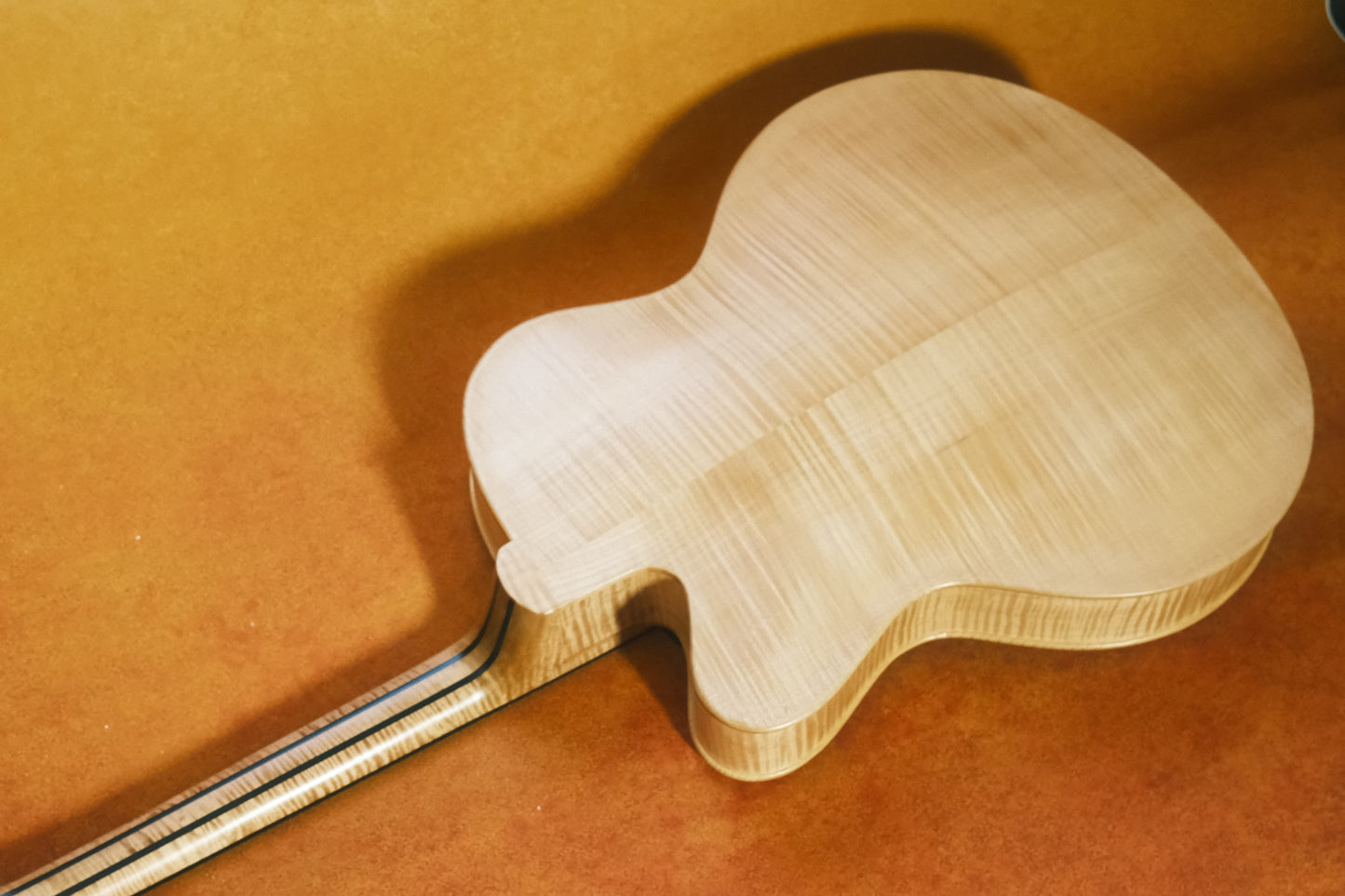 LANDTOM 19NYL Handcrafted 17" Jazz Electric Guitar 6-String Carved Solid Hollow Body Violin Style Spruce Top Maple Neck Ebony