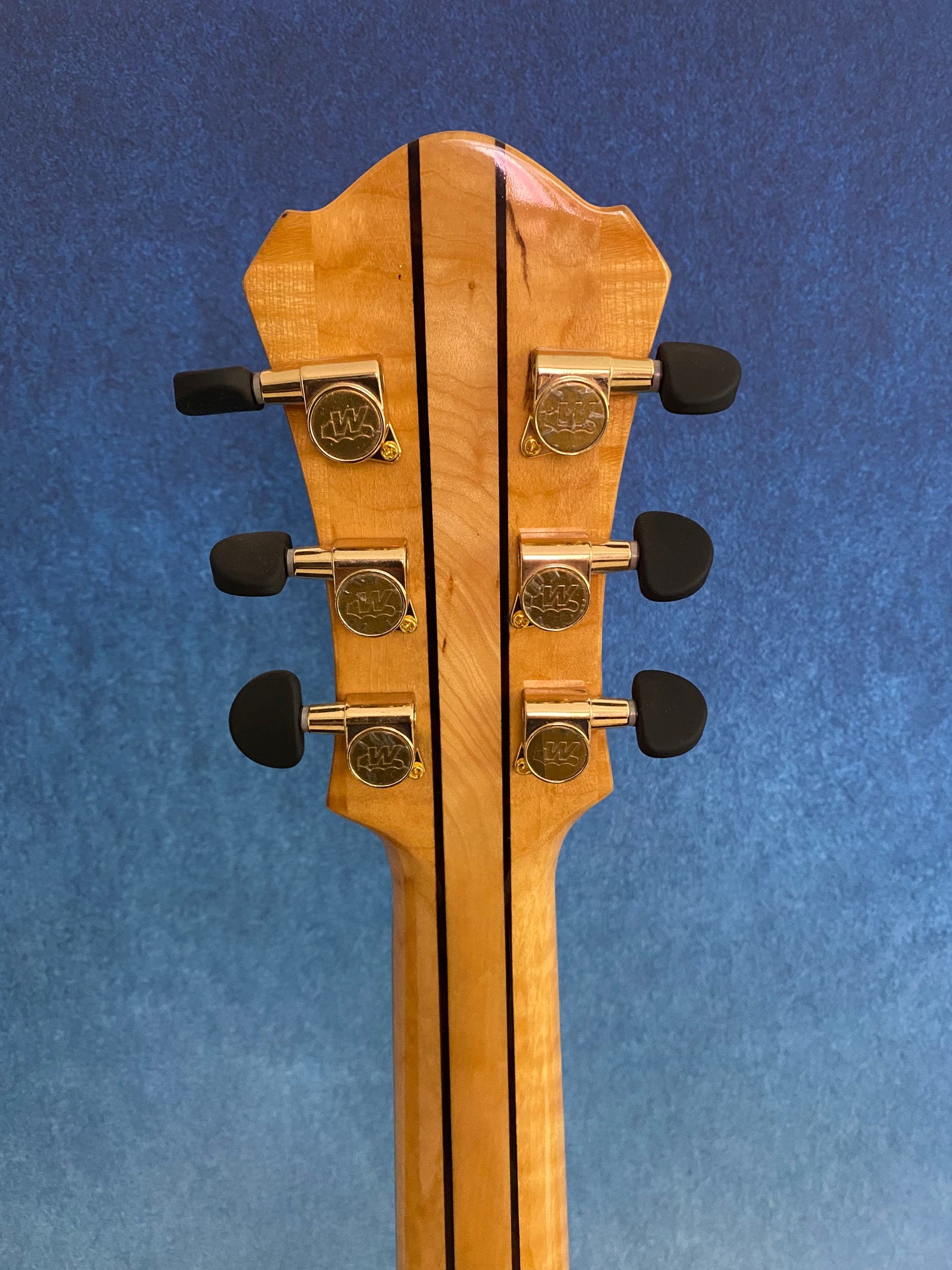 LANDTOM 19NYL Luthier Handcrafted 16" Jazz Electric Guitar Golden Finish Flamed Maple Hollow Body Spruce Top Ebony Fingerboard