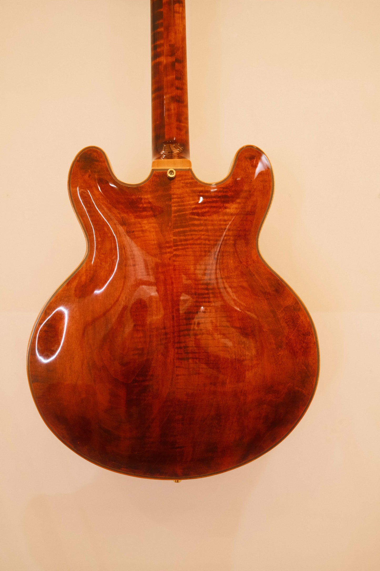 LANDTOM Luthier Handcrafted 335 Hollow Body Archtop Electric Guitar Solid Spruce Top Maple Back Ebony Fingerboard Gloss Custom