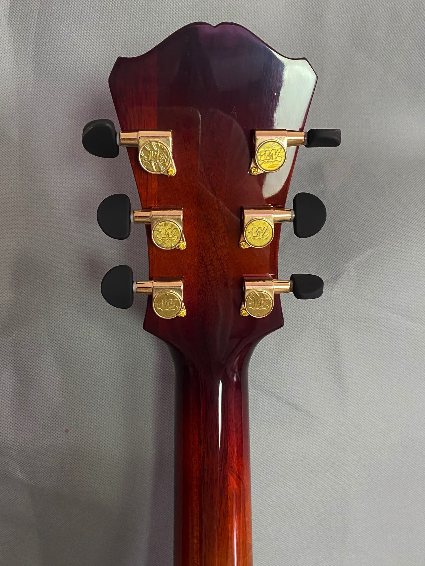 LANDTOM High Quality Maple Jazz Guitars Customizable Acoustic Guitar