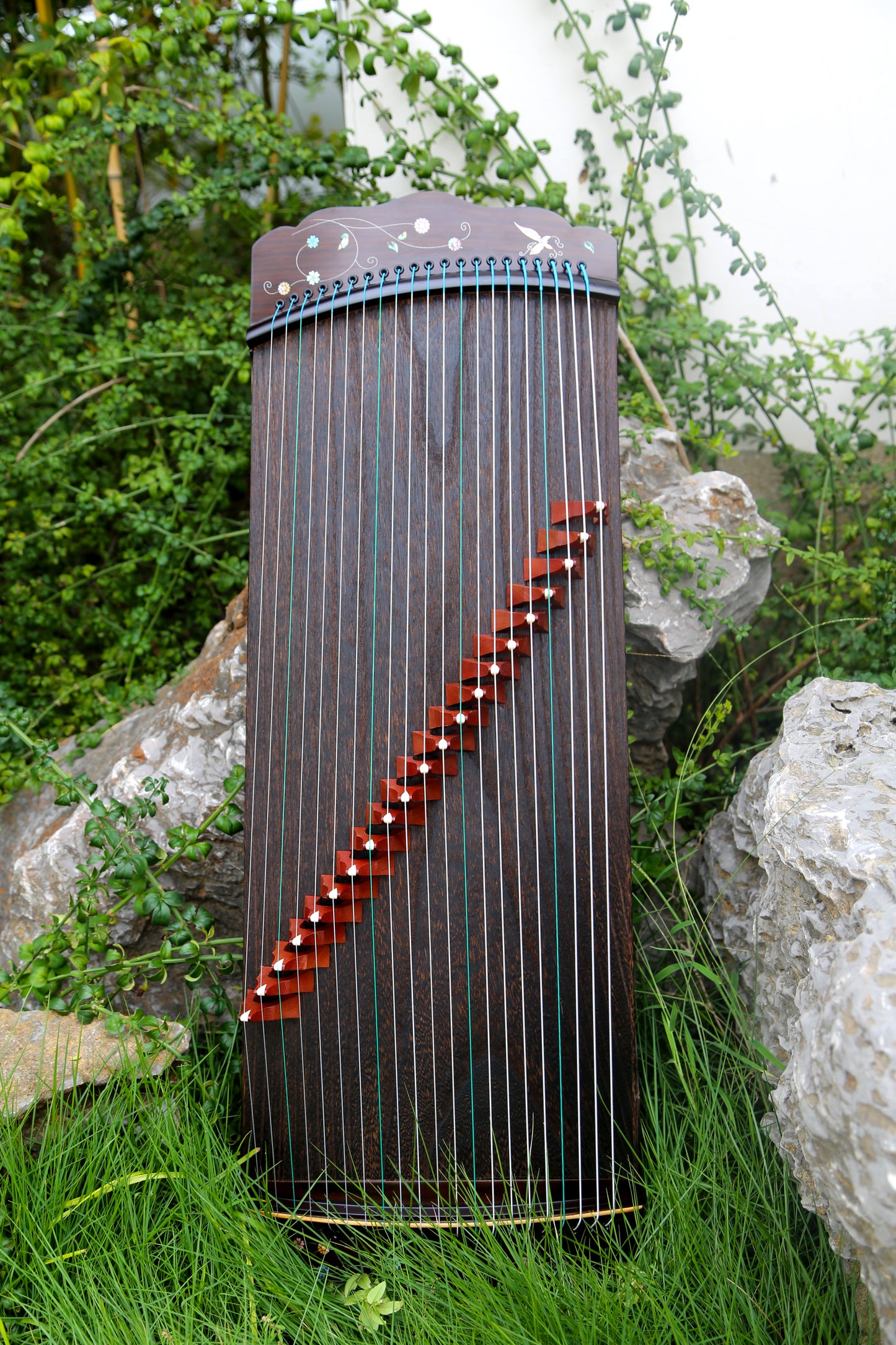 LANDTOM Blossom Heart 88cm/34.6in Small Portable Guzheng Professional Performance & Examination Grade with Paulownia Soundboard, Ebony Trim, Mother-of-Pearl Inlay & Steel-Core Nylon Strings, Mini Guzheng