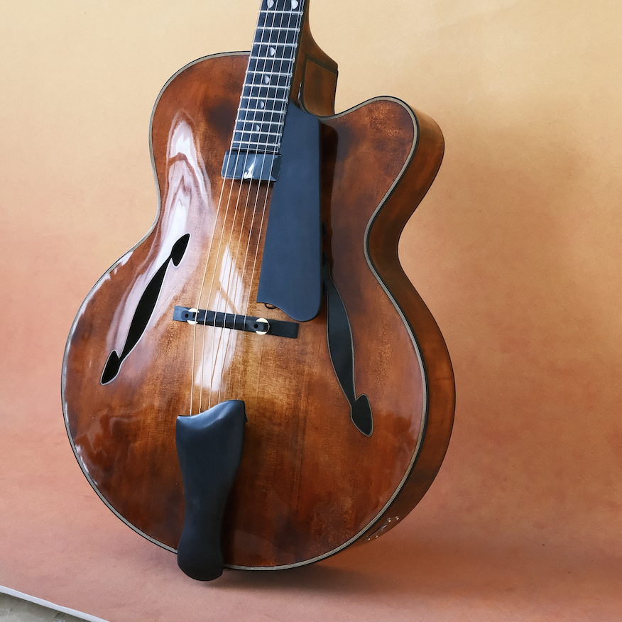 LANDTOM Customizable Archtop Spruce Maple Handcrafted Hollow Body Lacquered Finish Jazz Acoustic Electric Guitar Ebony