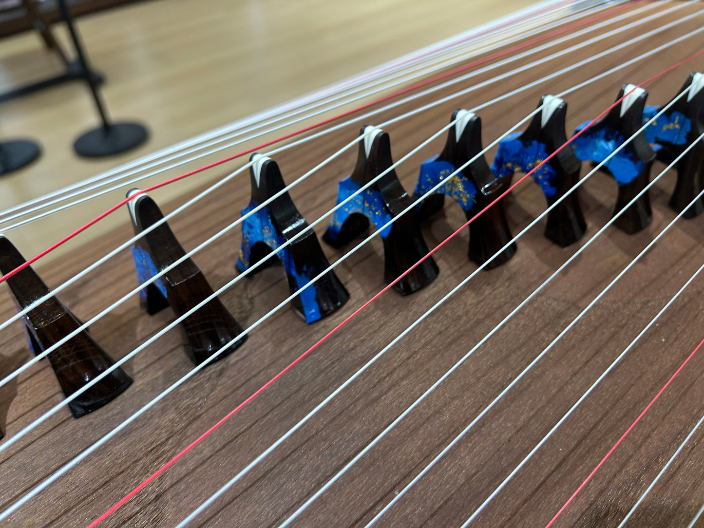 Zhuque朱雀 Azure Drift Professional Guzheng with Premium Lankao Paulownia Soundboard, African Rosewood Body, Ebony Bridges & Hollow-Carved Construction