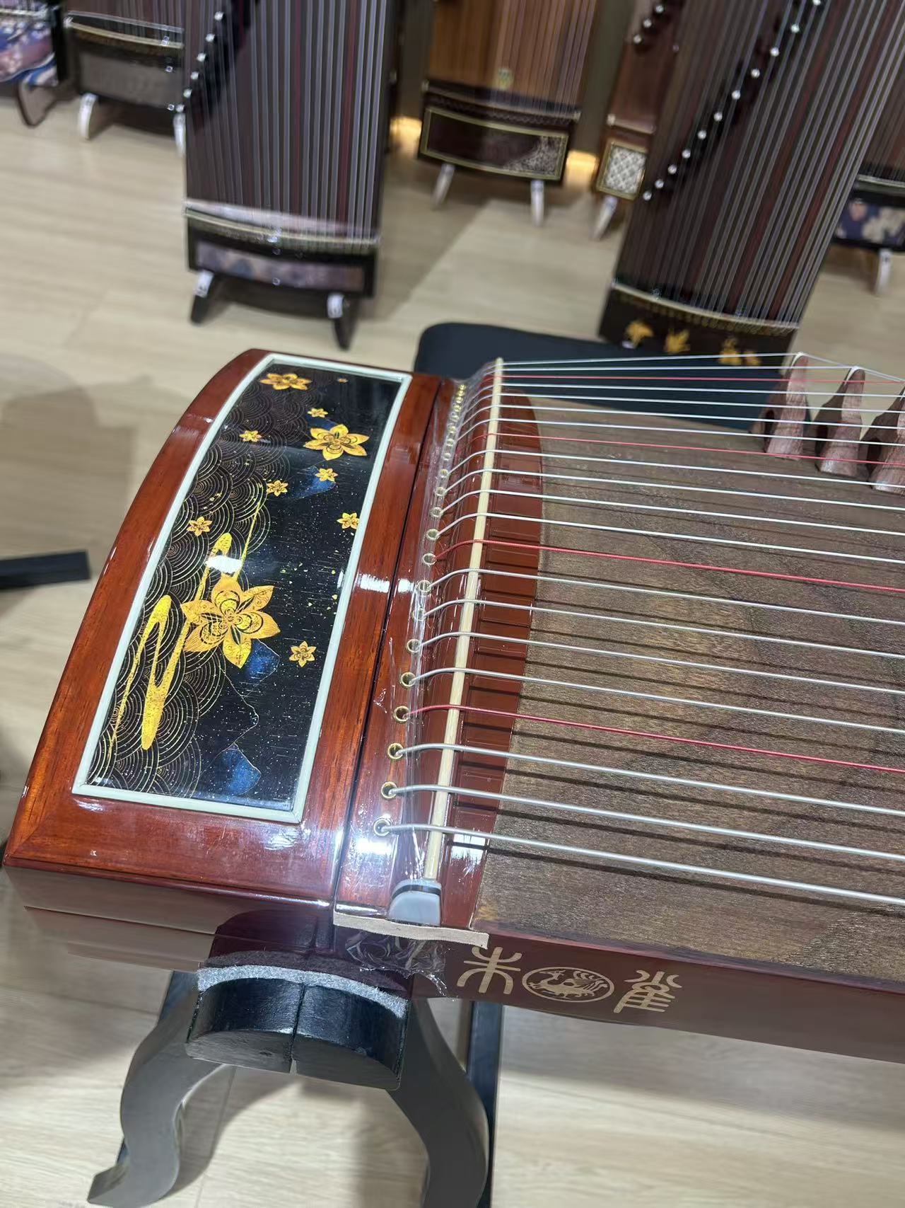 Zhuque朱雀 Series 6 Gilded Echoes Professional Guzheng with Premium Lankao Paulownia Soundboard, African Rosewood Body, Ebony Bridges & One-Piece Hollow-Carved Construction