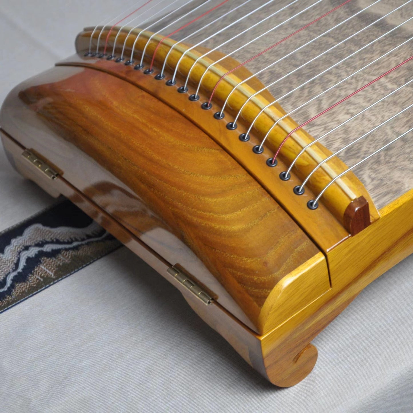 LANDTOM High Level/Concert Level 100cm Golden Sandalwood(黄金檀) Travel Guzheng Lacquer Craft Digging(整挖筝) Small Guzheng