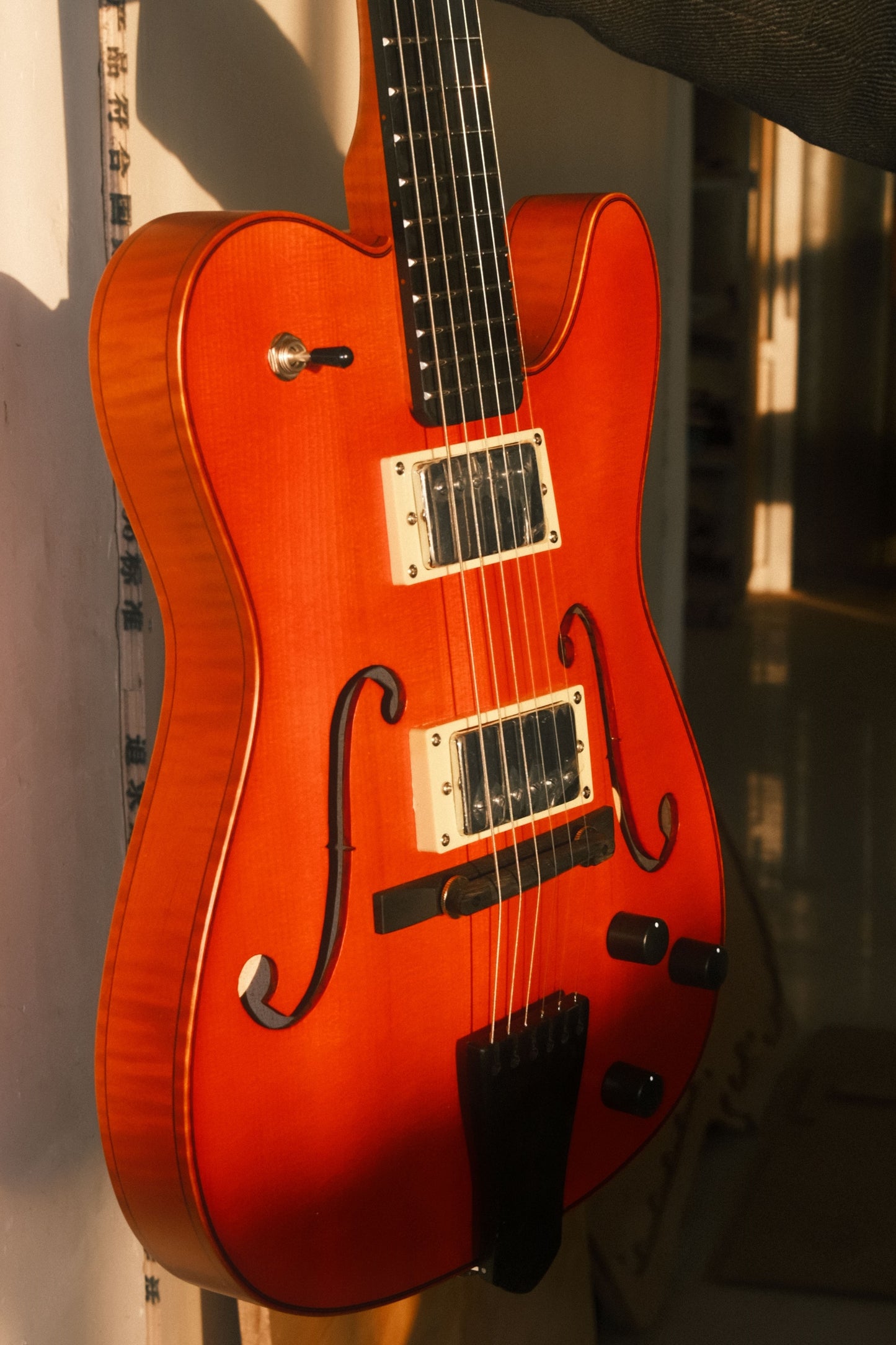 LANDTOM Violinstyle Tele Electric Guitar for Type Carved Maple Spruce Top Jazz Hollow Body Archtop Ebony