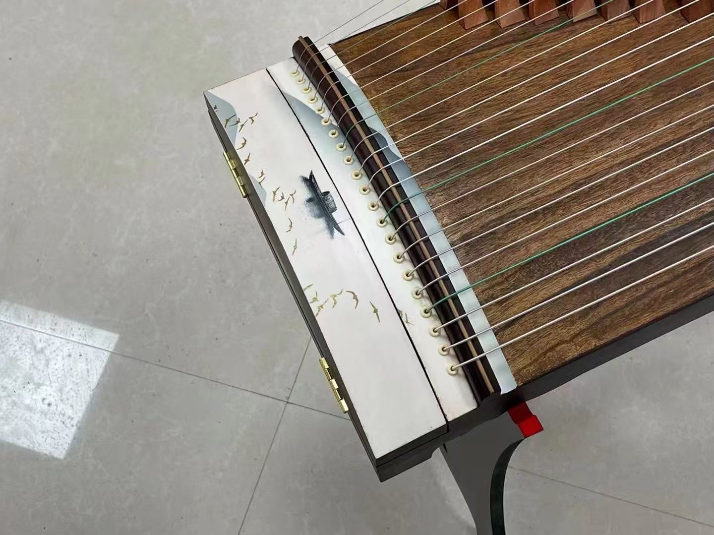 LANDTOM Mountain Echoes 100cm/39.4in Portable Professional Small Paulownia Guzheng Hand-Painted Landscape Artwork & Steel-Core Nylon Strings Mini Guzheng