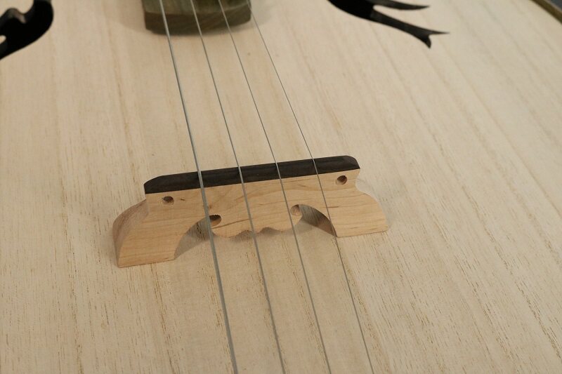 LANDTOM Green Sandalwood Zhongruan Professional Performance Grade with Paulownia Soundboard, Rounded Body, Peony Headstock & Round Sound Holes