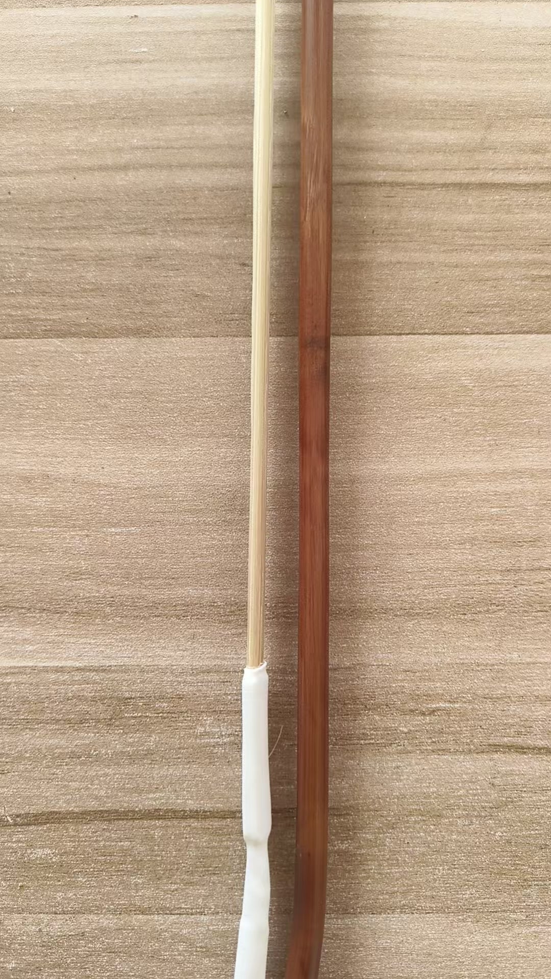 Landtom Professional Erhu Bow with Premium Horsehair, Natural Bamboo Shaft, Bone Frog & Screw