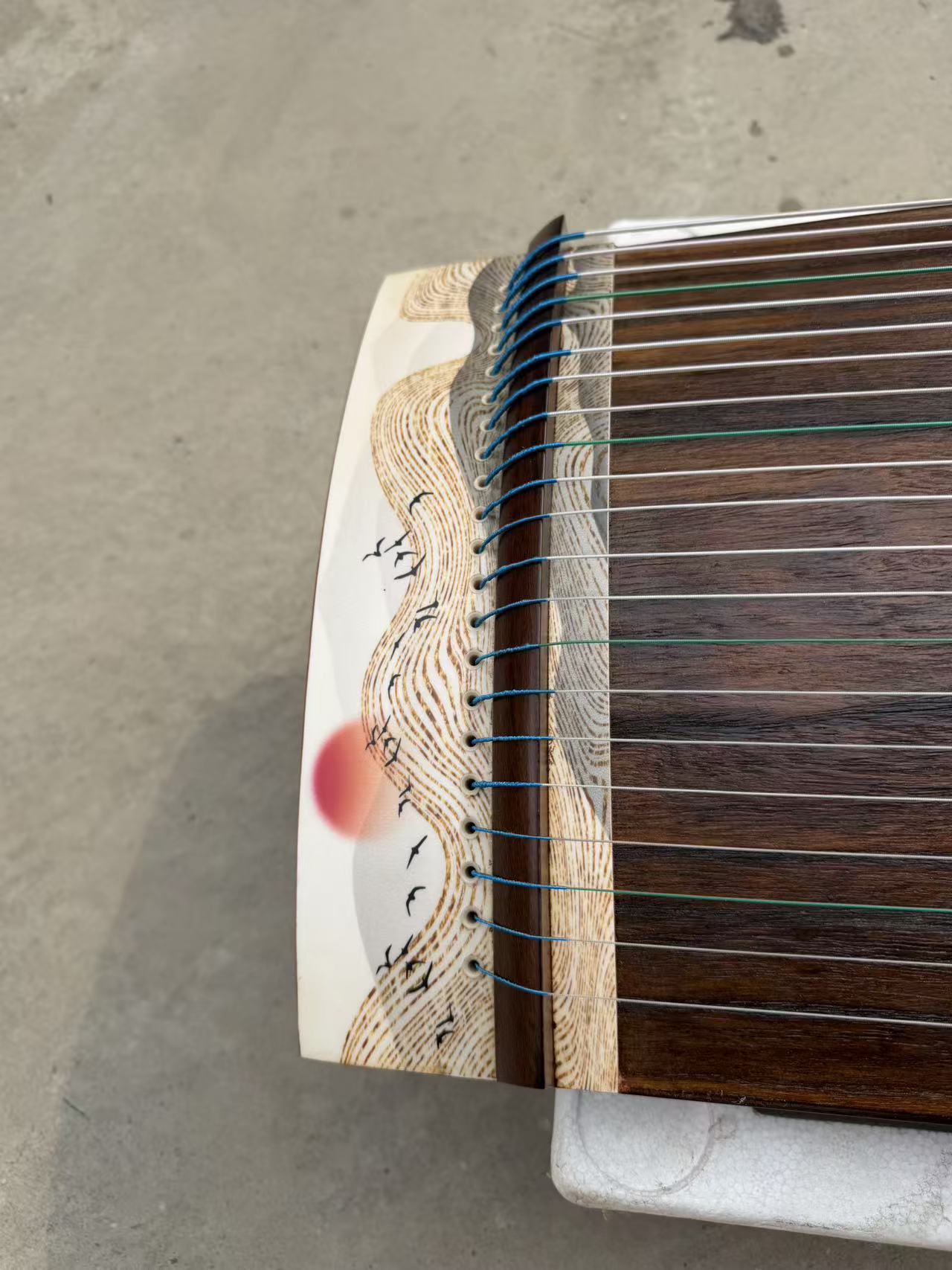 LANDTOM Mountain Echoes 100cm/39.4in Portable Professional Small Paulownia Guzheng Hand-Painted Landscape Artwork & Steel-Core Nylon Strings Mini Guzheng