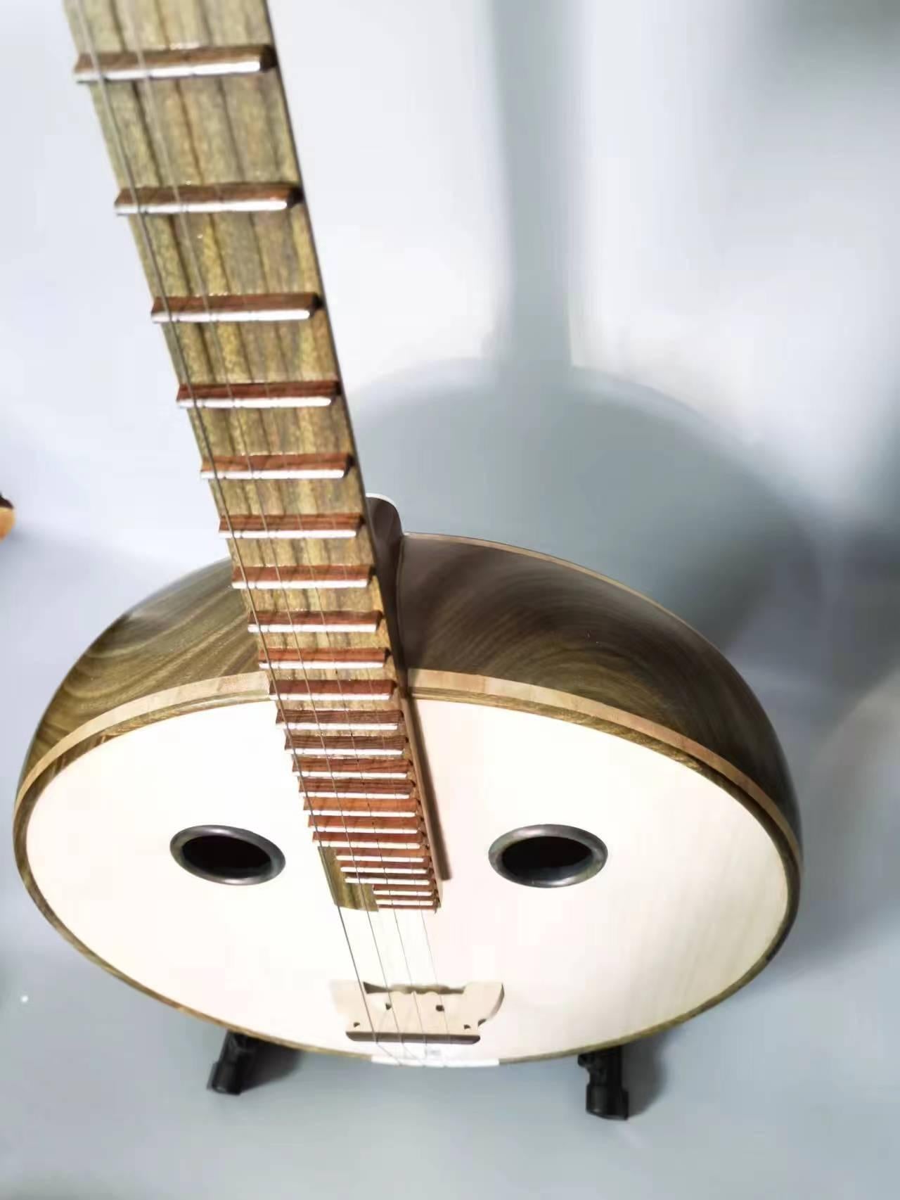 LANDTOM Green Sandalwood Zhongruan Professional Performance Grade with Paulownia Soundboard, Rounded Body, Peony Headstock & Round Sound Holes