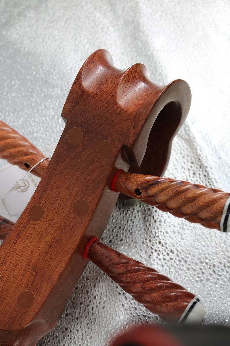 LANDTOM Master-Recommended Aged Burmese Rosewood (Dalbergia oliveri) Zhongruan Professional Performance Grade with Grade-A Paulownia Soundboard, Rounded Body, Peony Headstock & Round Sound Holes