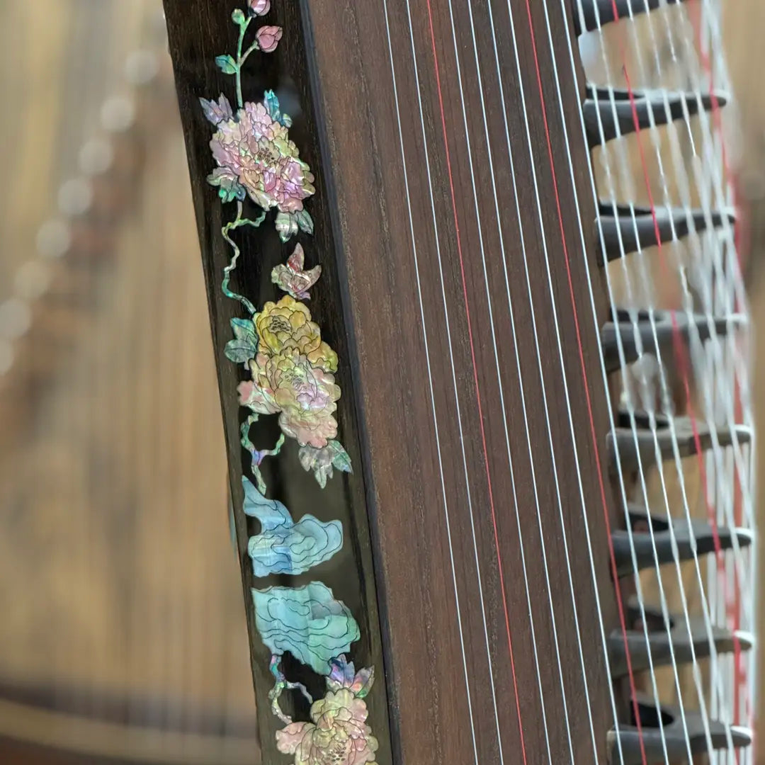 Zhuque朱雀 Series 8 "National Elegance" Professional Performance Guzheng with Selected Premium-Grade Lankao Paulownia Soundboard, One-Piece Hollow-Carved Construction, Mother-of-Pearl Inlay, Black Walnut Body & Ebony Bridges
