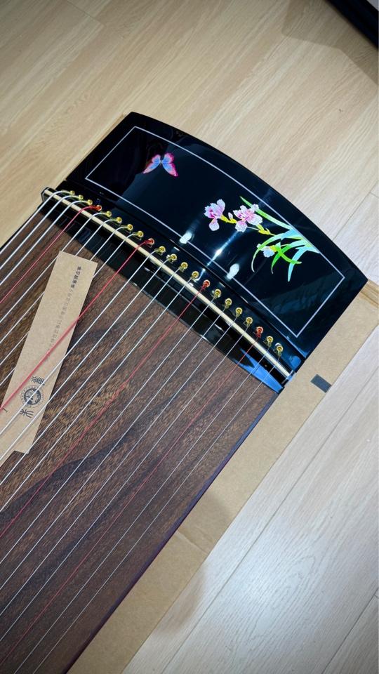 Zhuque朱雀 Series 5 Blossom Grace Professional Guzheng with Premium Lankao Paulownia Soundboard, Red Sandalwood Body, Ebony Bridges & Hollow-Carved Construction