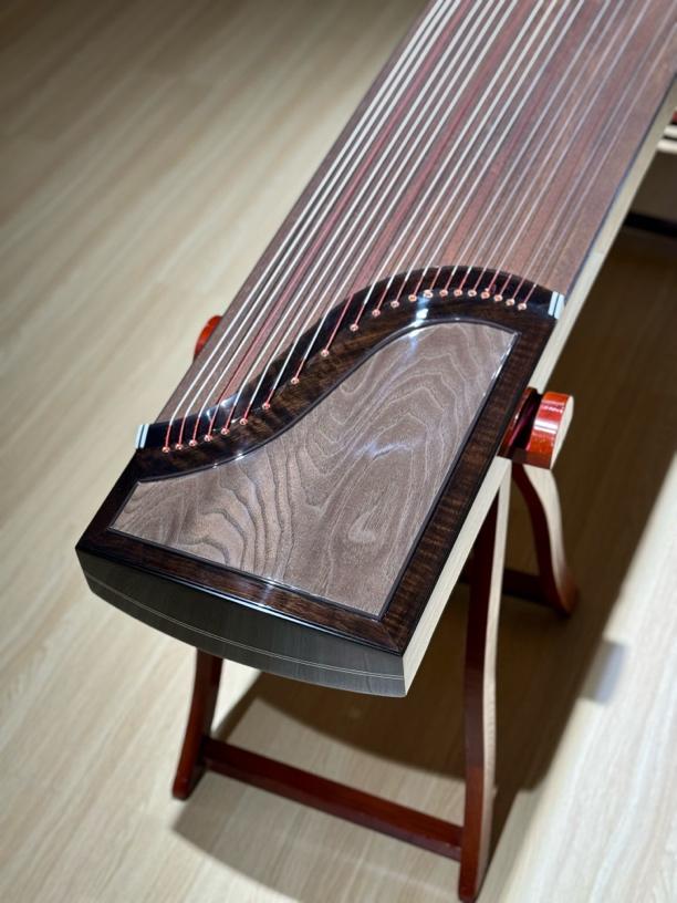 Zhuque朱雀 Series 8 Golden Crest Professional Guzheng with Premium Lankao Paulownia Soundboard, Black Walnut Body, Ebony Bridges & One-Piece Hollow-Carved Construction