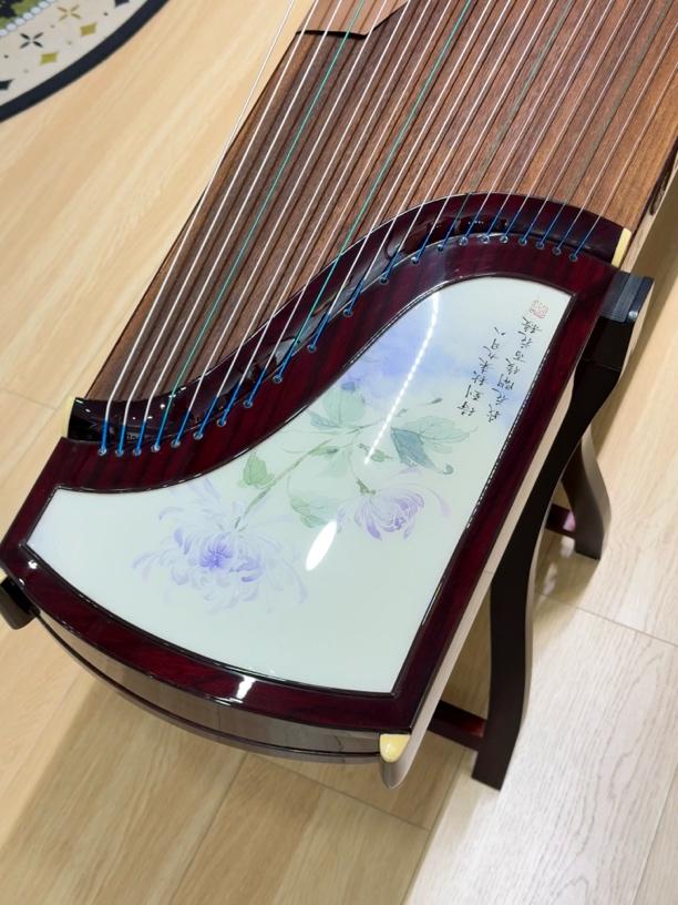 Dunhuang敦煌 698 Tranquil Grace Limited Edition Professional Guzheng with Selected Broadleaf Rosewood (Dalbergia latifolia), Silk Painting Artwork & Performance Grade